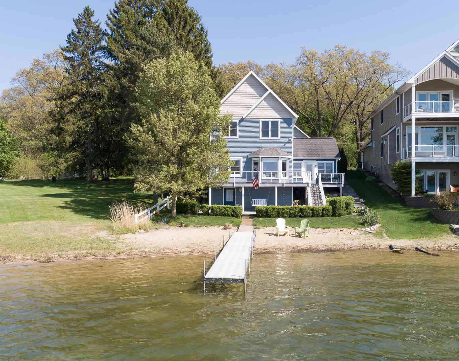 Homes For Sale - 1401 E Crooked Lake Drive<br/> Kalamazoo, MI 49009