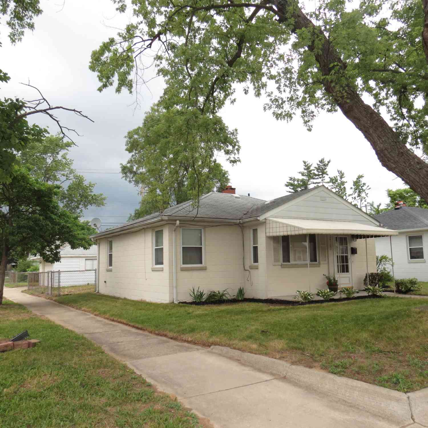 Homes For Sale - 24162 Dartmouth Street<br/> Dearborn, MI 48124
