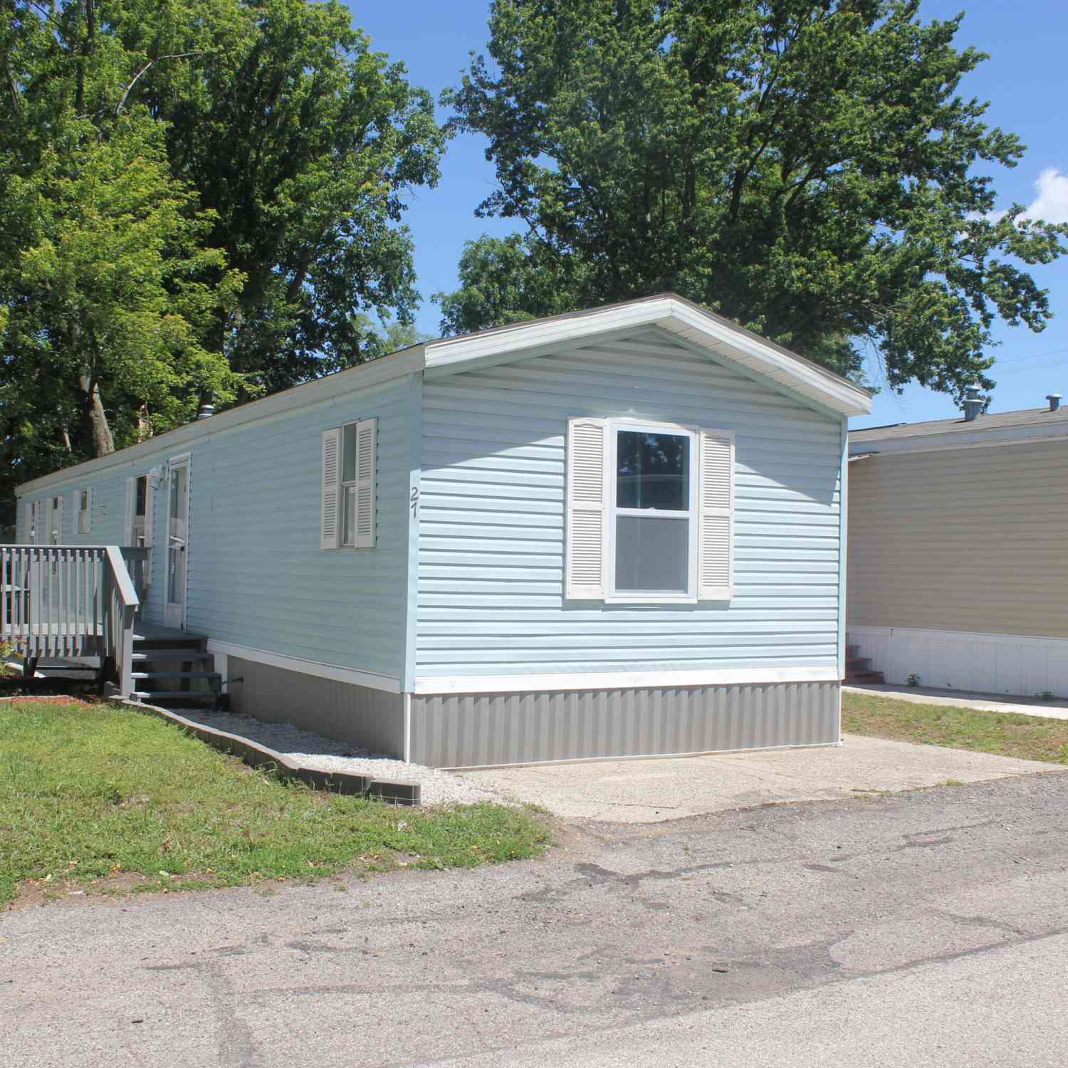 Mobile Home For Sale - 27 Inca Drive<br/> Grand Rapids, MI 49548