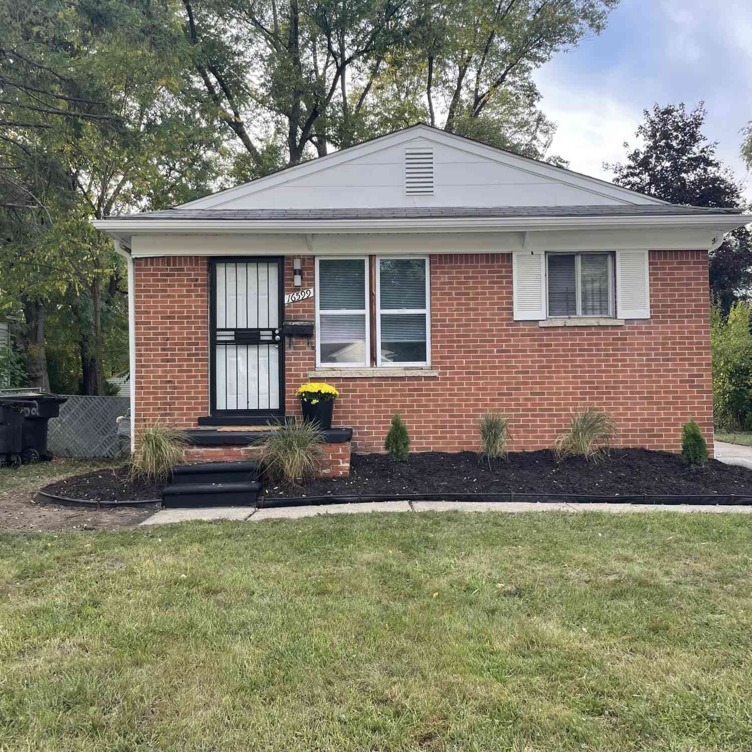 Homes For Sale - 16599 Lenore Avenue<br/> Wayne County, Detroit, MI 48219