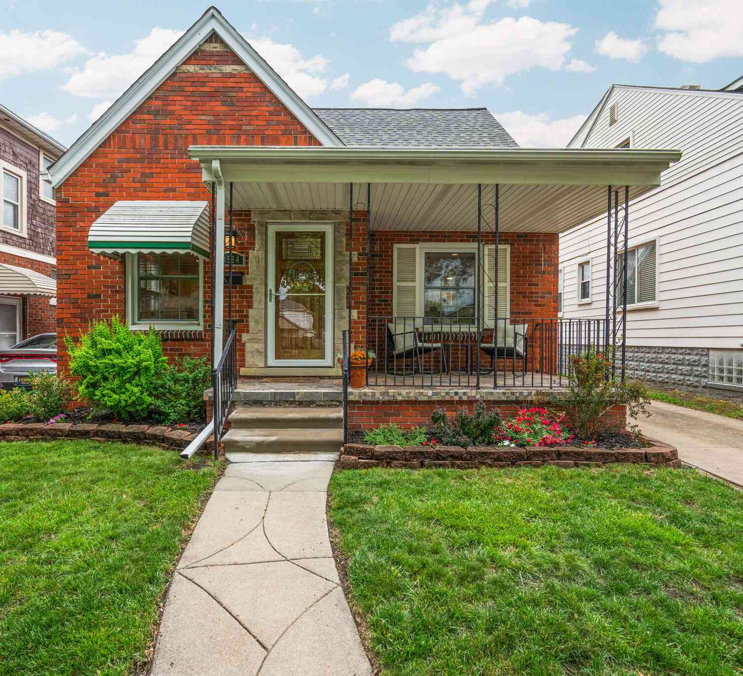 Homes For Sale - 4594 Palmer Street<br/> Dearborn, MI 48126