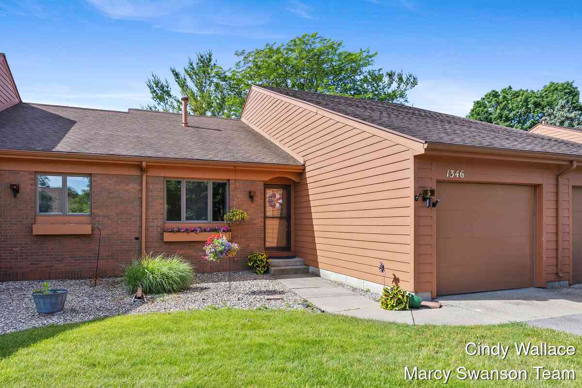Condo For Sale - 1346 Bent Tree Drive<br/> Hudsonville, MI 49426