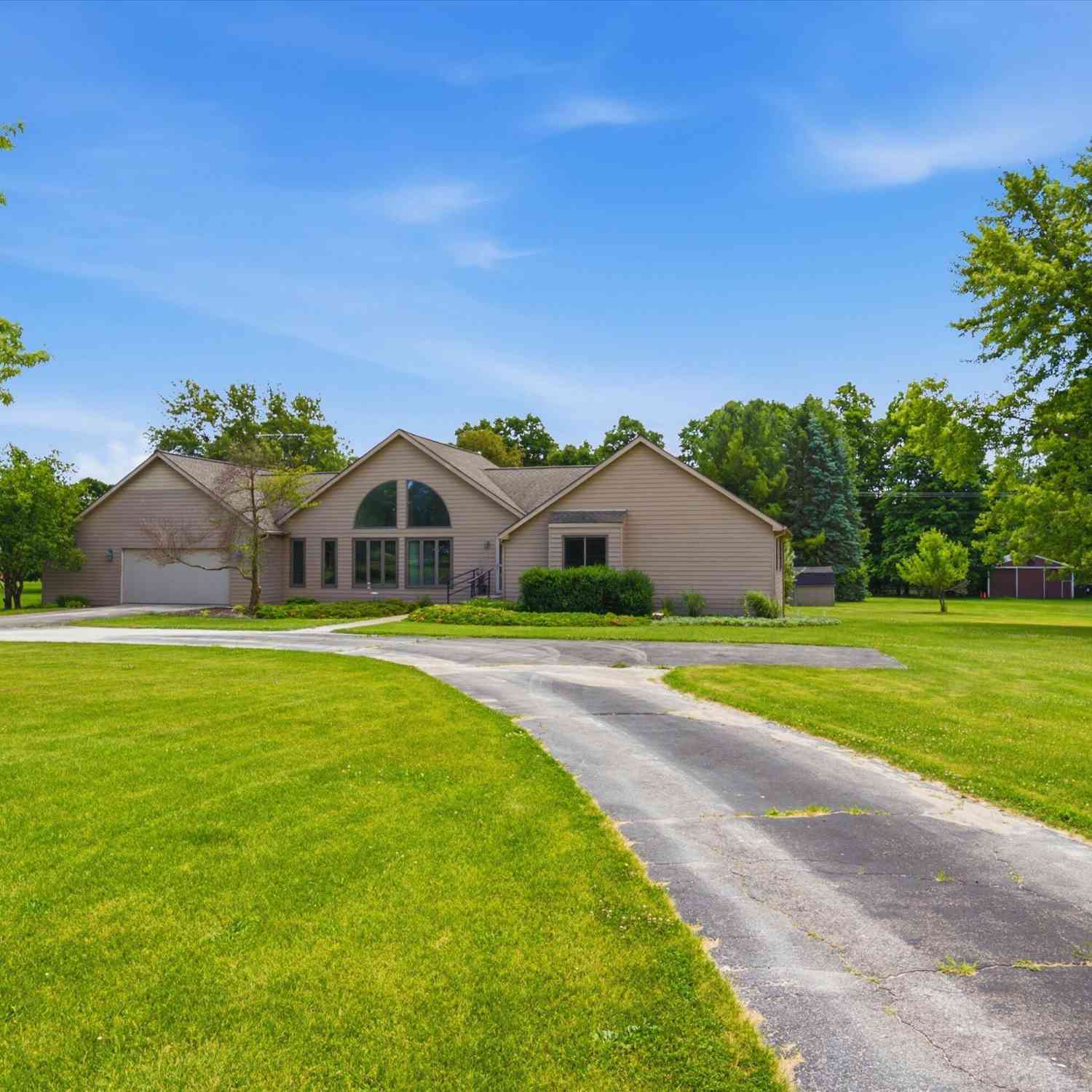 Homes For Sale - 4521 Saline Waterworks Road<br/> Saline, MI 48176