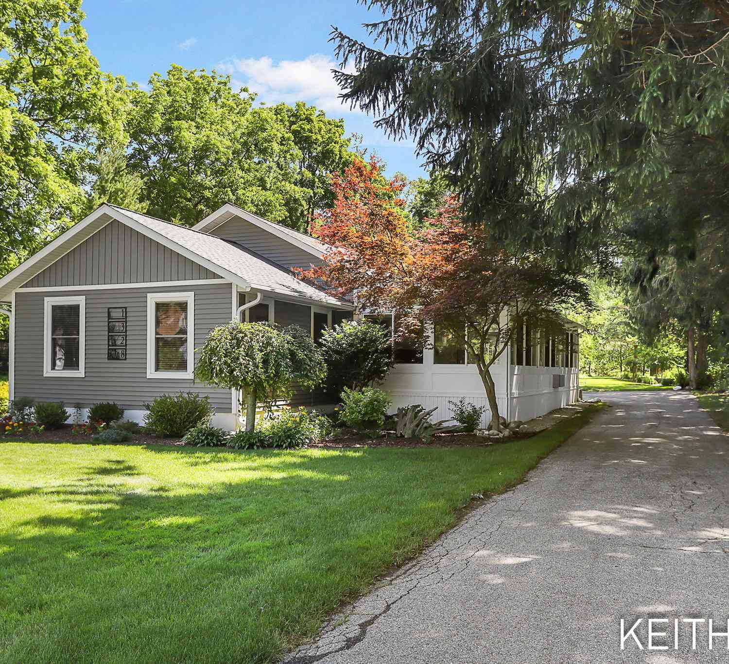 Homes For Sale - 1328 Maplerow Avenue<br/> Grand Rapids, MI 49534