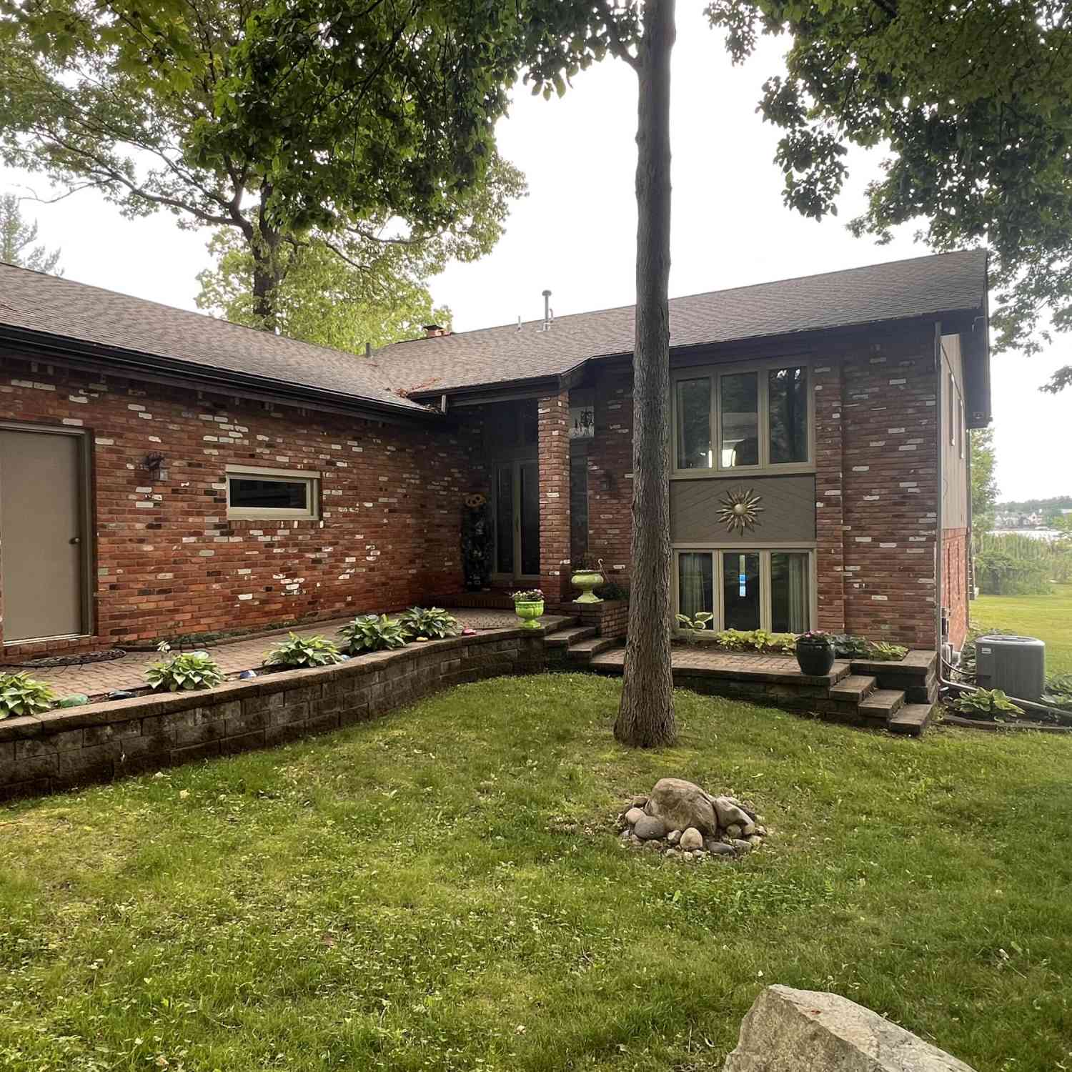 Homes For Sale - 3010 Loon Lake Shores Road<br/> Oakland County, Waterford, MI 48329