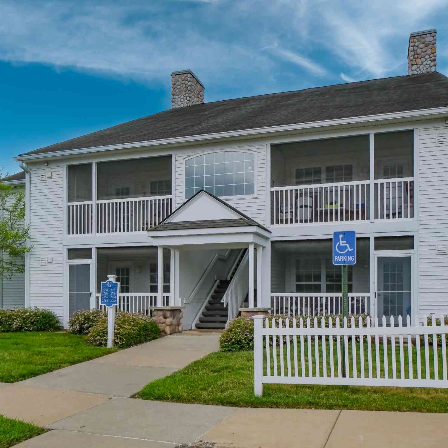 Condo For Sale - 2768 S Knightsbridge Circle<br/> Washtenaw County, Ann Arbor, MI 48105