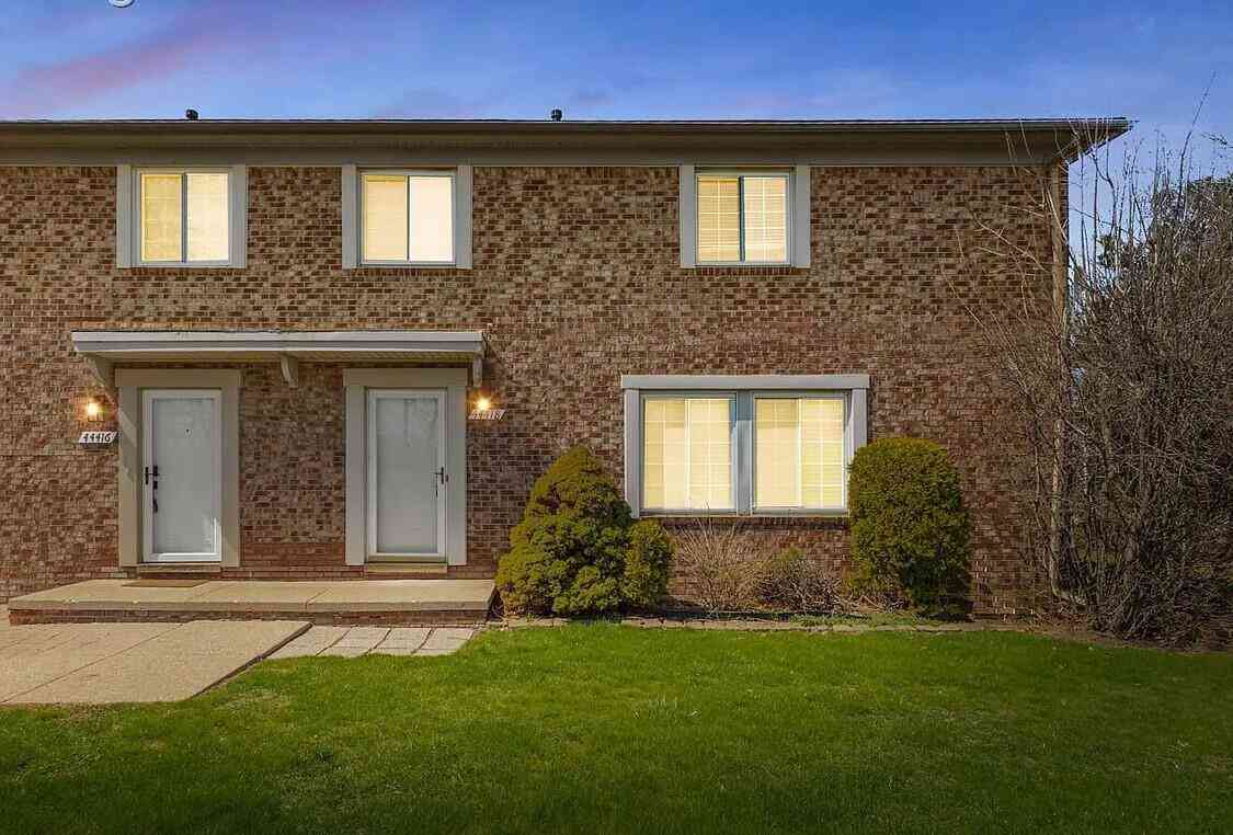 Condo For Rent - 44418 Newburyport Drive<br/> Canton, MI 48187