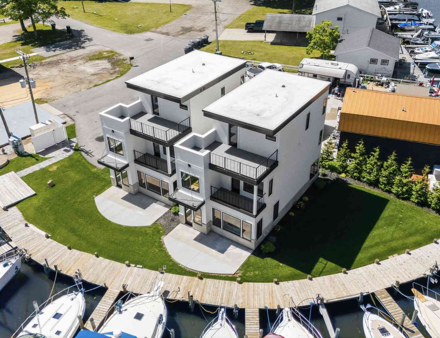 Condo For Sale - 1 N Bailey Avenue #1<br/> South Haven, MI 49090