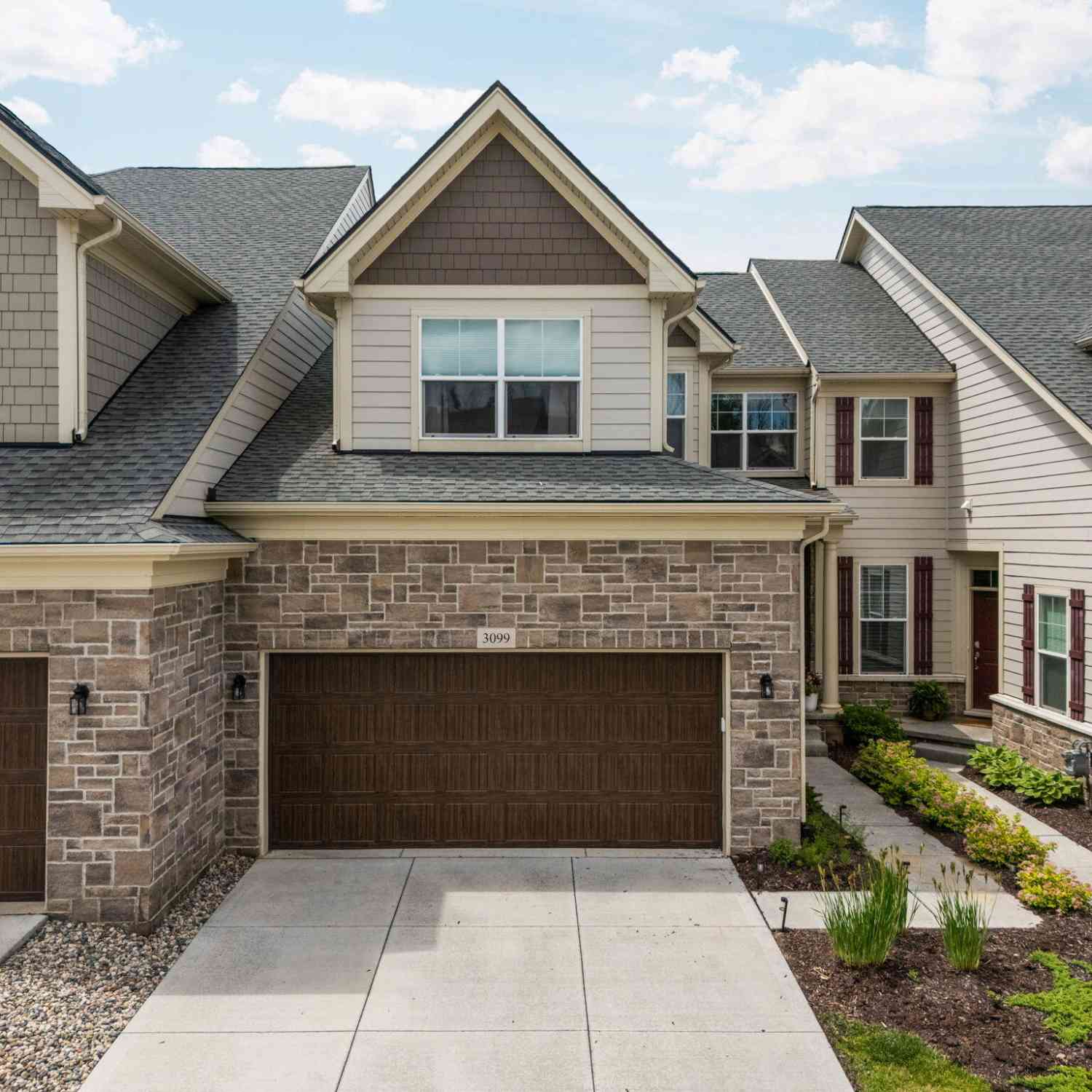 Condo For Sale - 3099 Millbury Lane<br/> Ann Arbor, MI 48105
