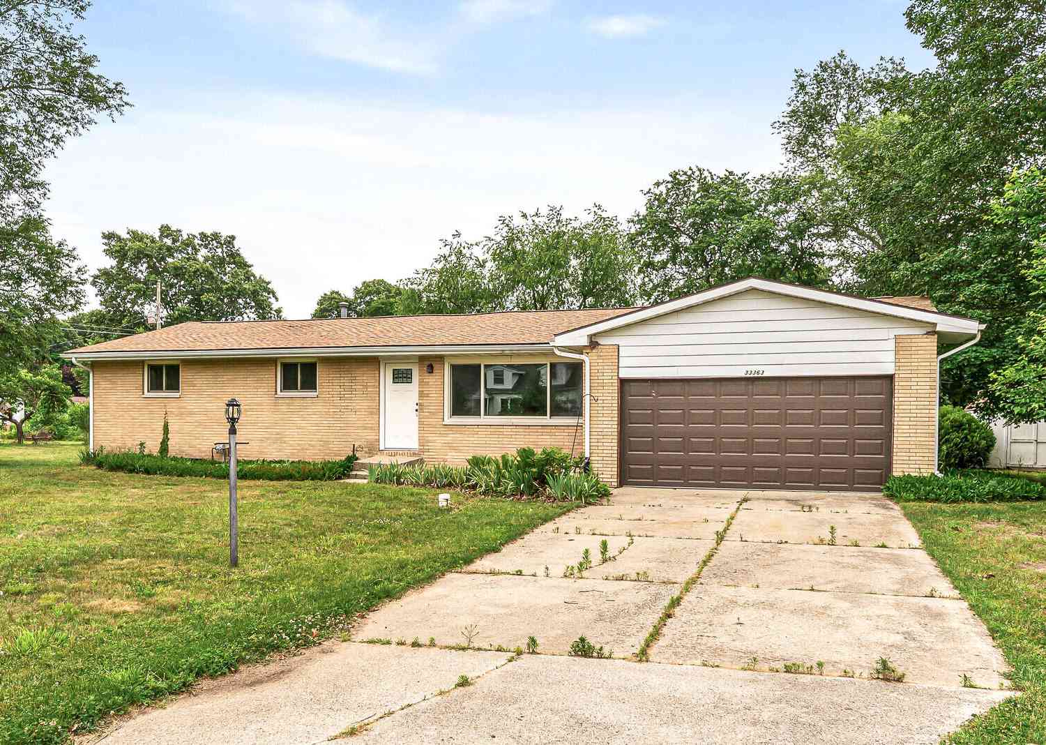 Homes For Sale - 33363 Bertrand Street<br/> Niles, MI 49120