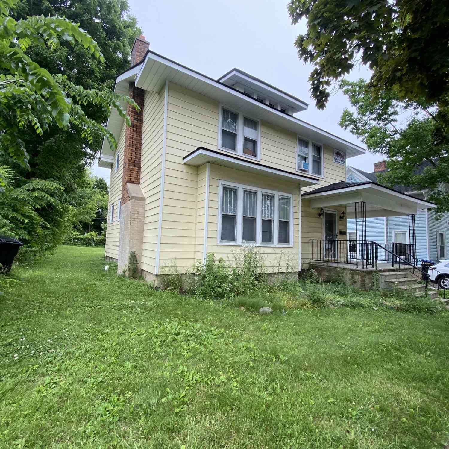 Homes For Sale - 612 Pearl Street<br/> Ypsilanti, MI 48197