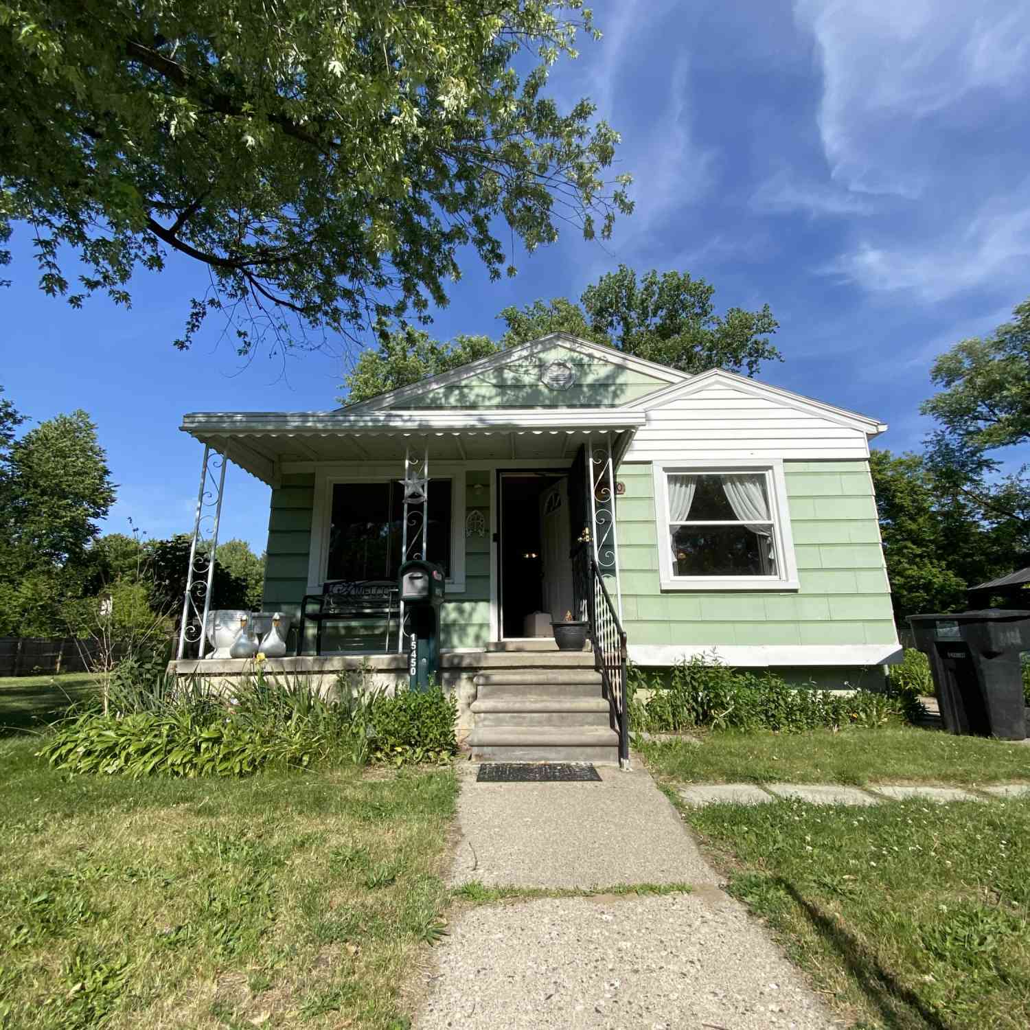 Homes For Sale - 15450 Hazelton Street<br/> Wayne County, Detroit, MI 48223