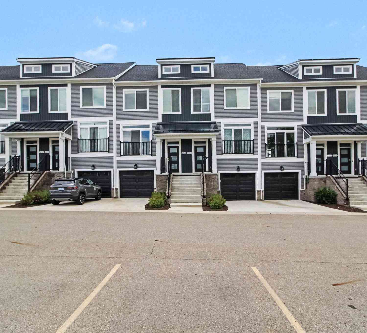 Condo For Rent - 2717 Bristol Ridge Drive<br/> Ann Arbor, MI 48105