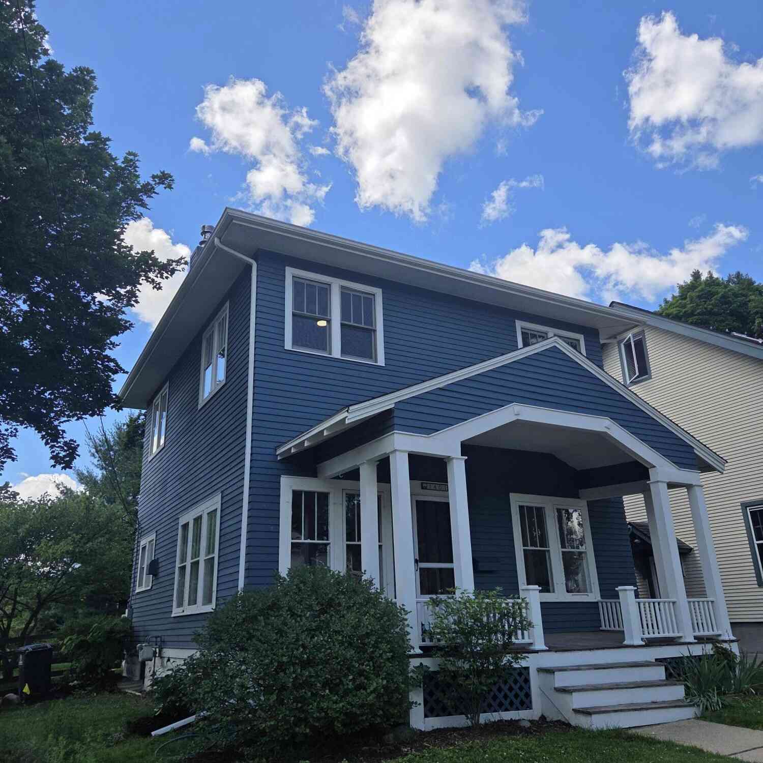 Homes For Sale - 1401 W Washington Street<br/> Ann Arbor, MI 48103