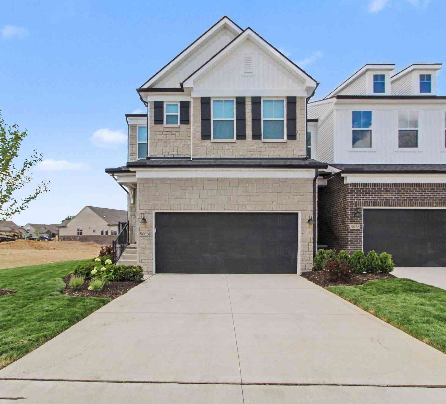 Condo For Rent - 5660 Corgi Drive<br/> Ann Arbor, MI 48108