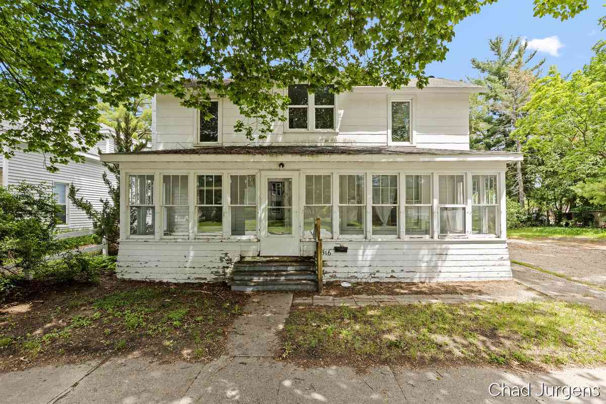 Homes For Sale - 516 N Michigan Avenue<br/> Big Rapids, MI 49307