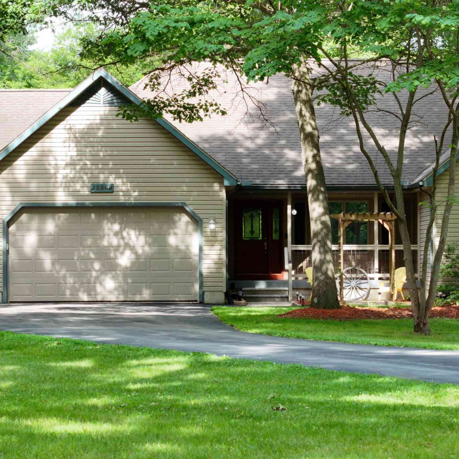 Homes For Sale - 23568 Bohn Road<br/> Belleville, MI 48111