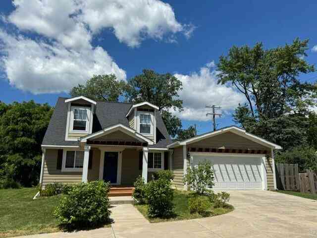 Homes For Sale - 1 Maple Village Court<br/> Ann Arbor, MI 48103