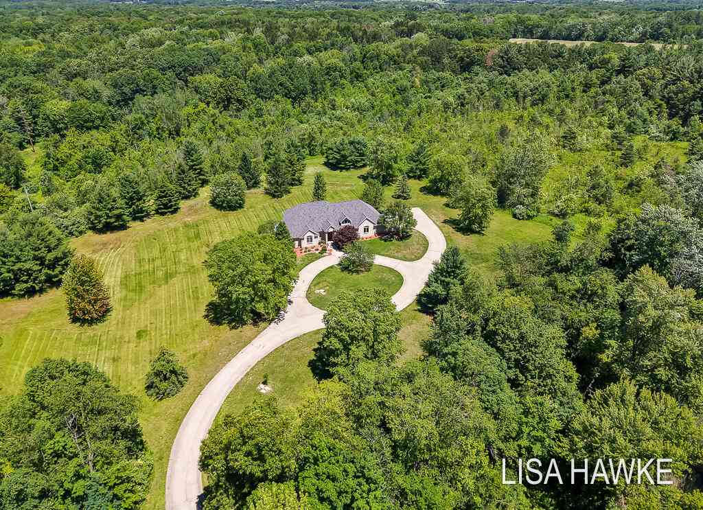 Homes For Sale - 10365 Cleveland Street<br/> Ottawa County, Nunica, MI 49448