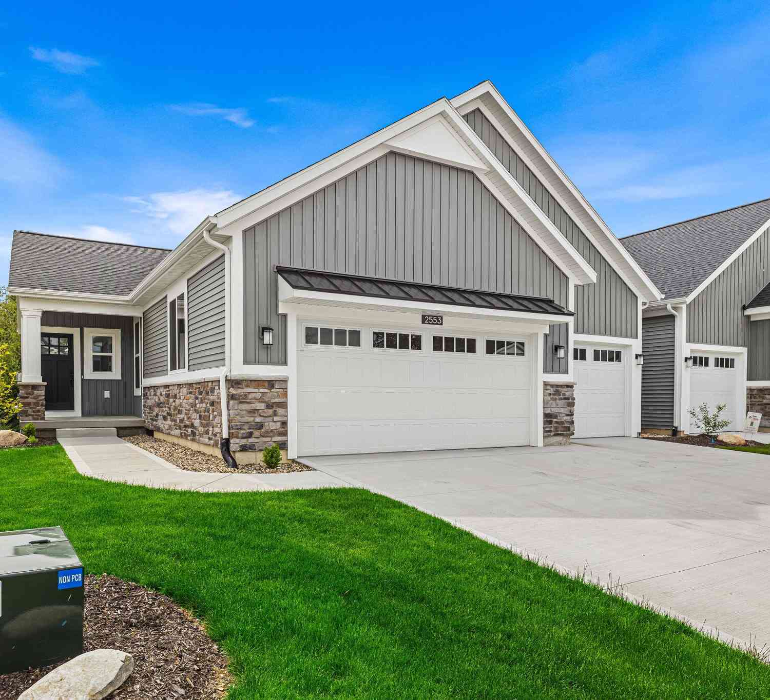 Condo For Sale - 2553 Ravines Trail Drive<br/> Kent County, Byron Center, MI 49315