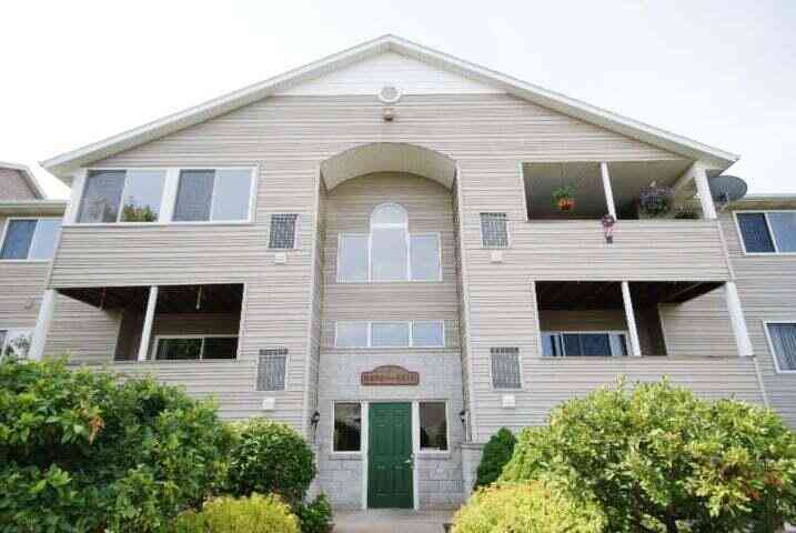 Condo For Sale - 8496 SE Jasonville Court #102<br/> Caledonia, MI 49316