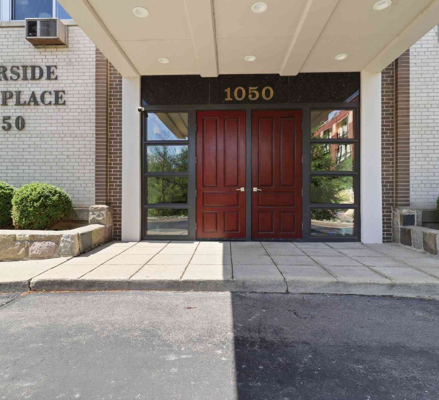 Condo For Sale - 1050 Wall Street #3E<br/> Ann Arbor, MI 48105