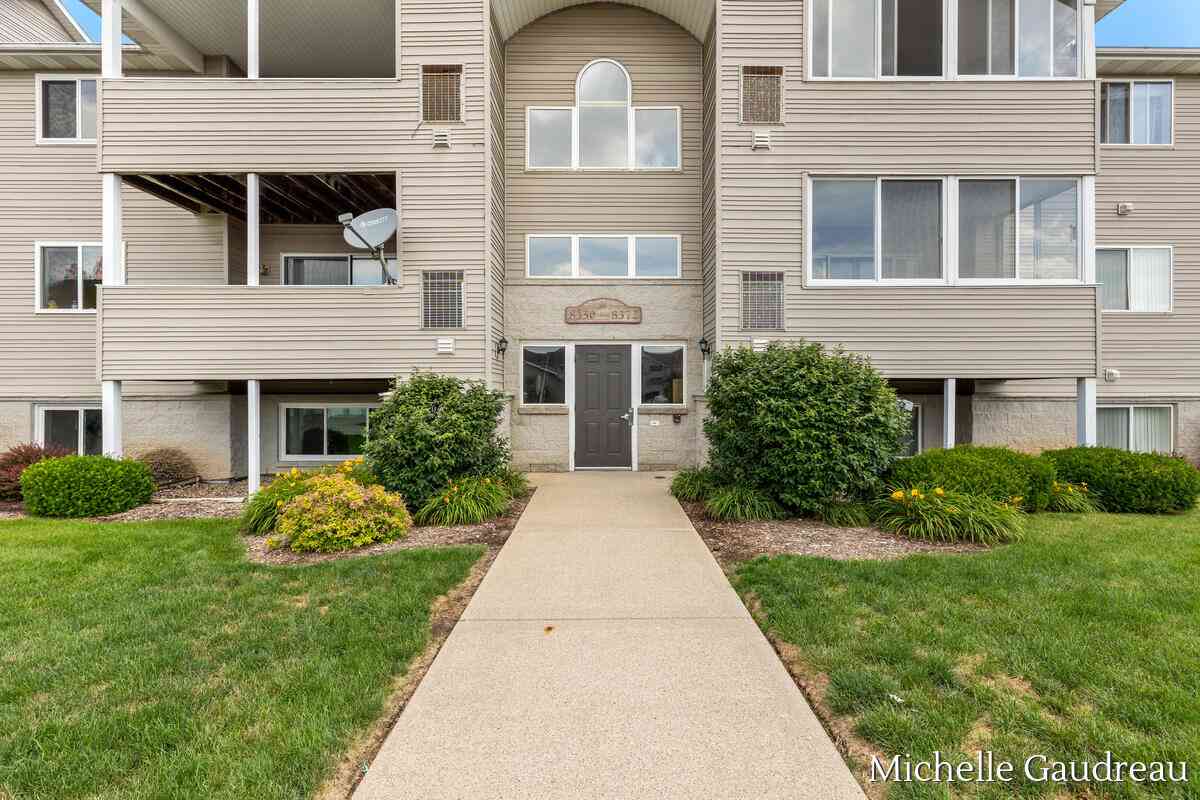 Condo For Sale - 8362 N Jasonville Court #40<br/> Caledonia, MI 49316