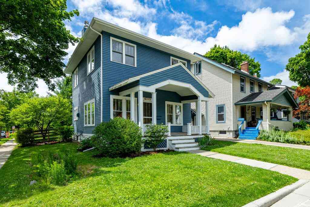 Homes For Sale - 1401 W Washington Street<br/> Ann Arbor, MI 48103