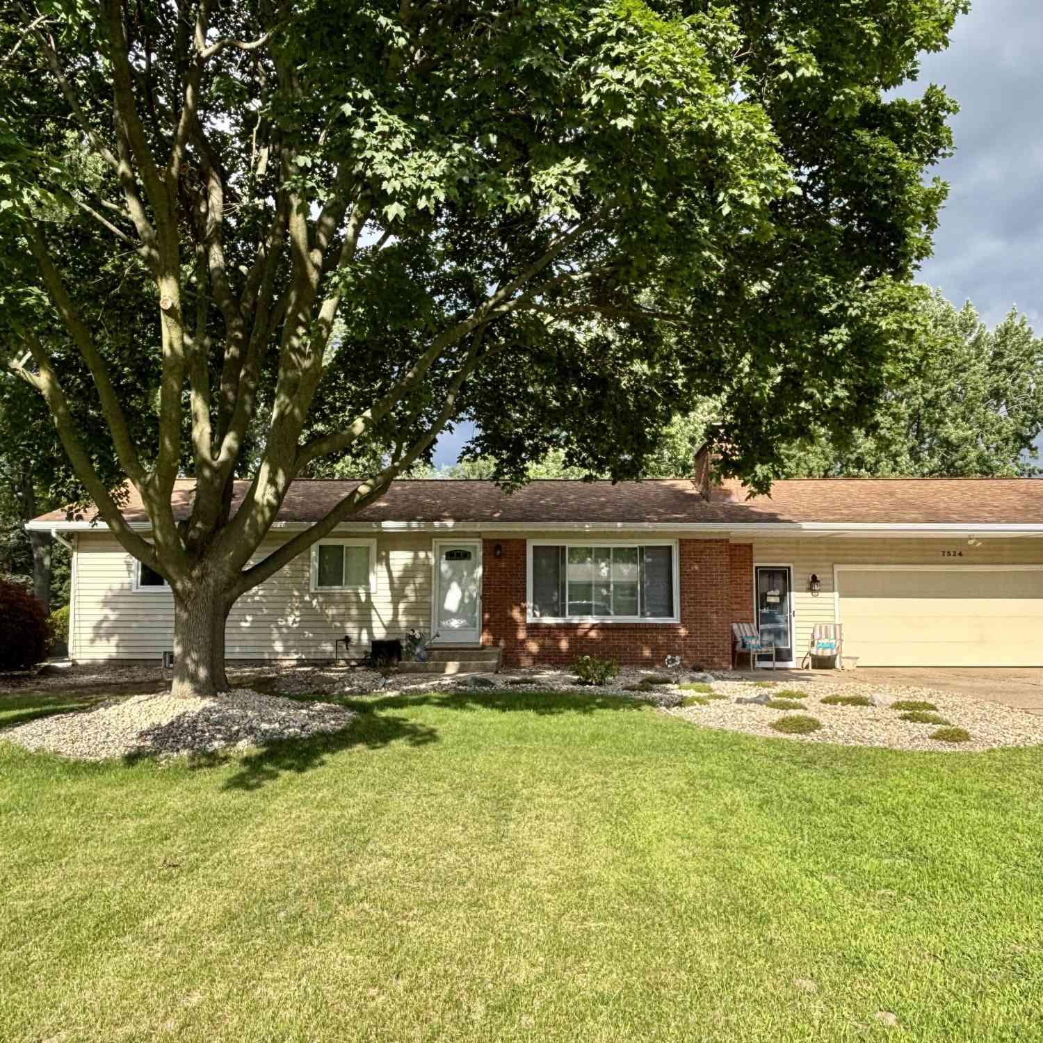 Homes For Sale - 7524 Cherry Avenue<br/> Jenison, MI 49428