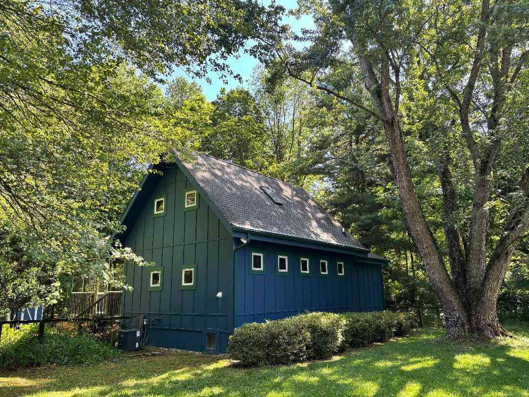 Homes For Sale - 8702 Elm Valley Road<br/> Berrien County, Union Pier, MI 49129