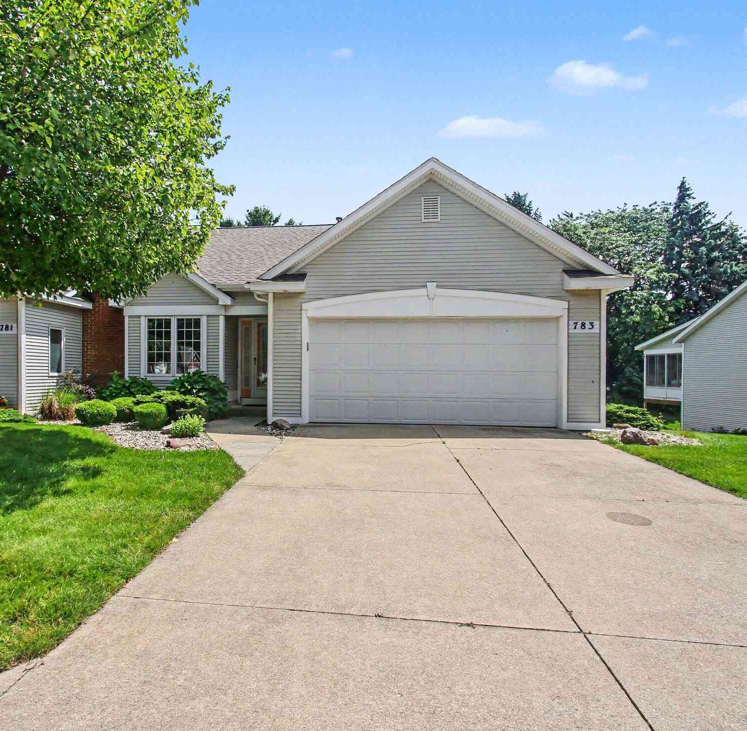 Condo For Sale - 783 Holly Creek Drive<br/> Holland, MI 49423