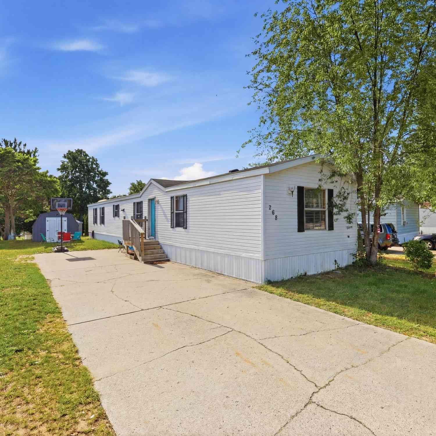 Mobile Home For Sale - 3611 Butternut Drive #268<br/> Holland, MI 49424