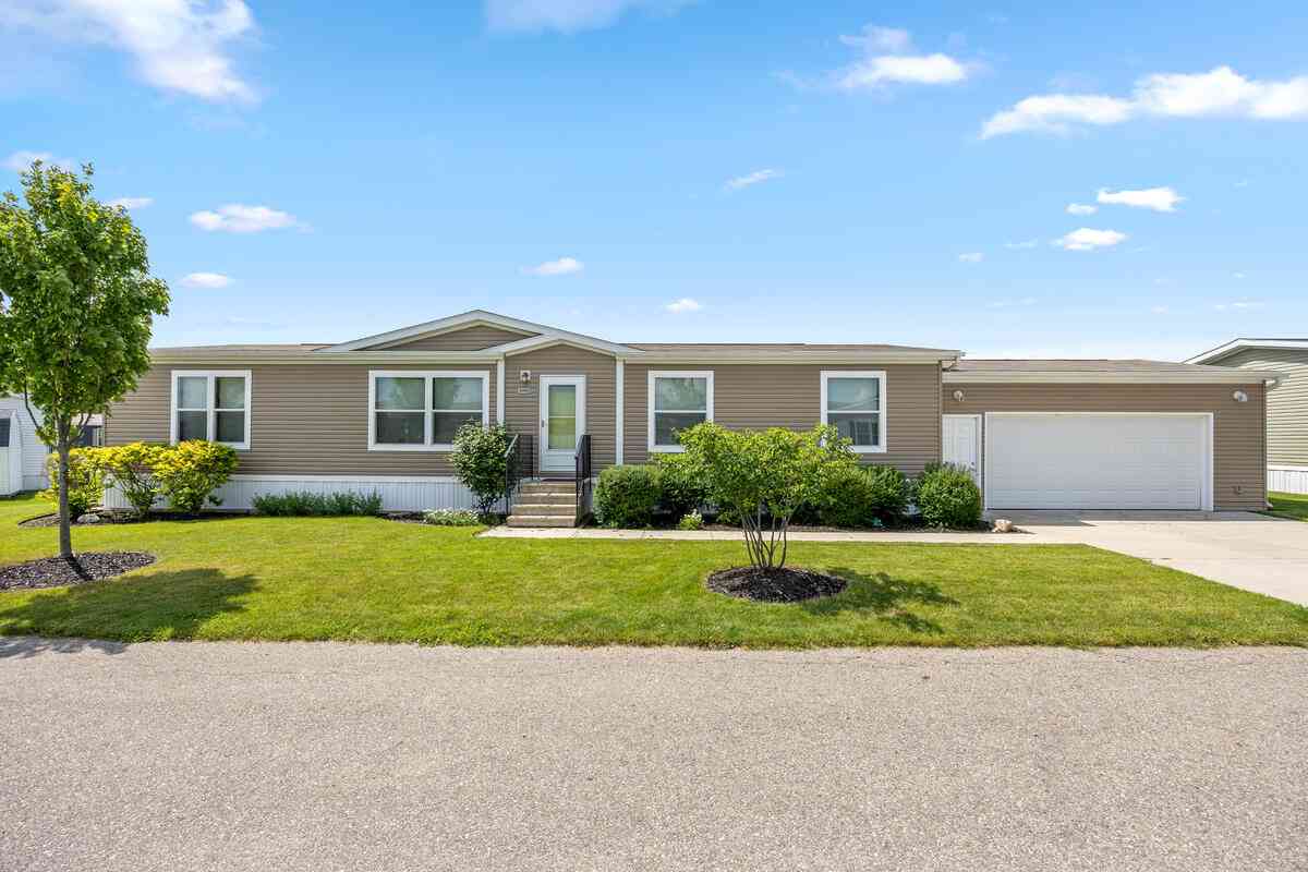 Mobile Home For Sale - 4393 Twilight Way<br/> Allendale, MI 49401