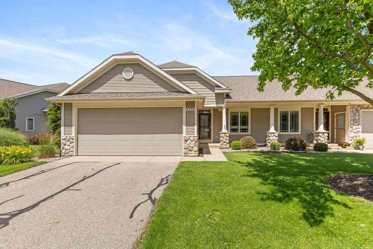 Condo For Sale - 4626 Canterbury Court<br/> Hudsonville, MI 49426