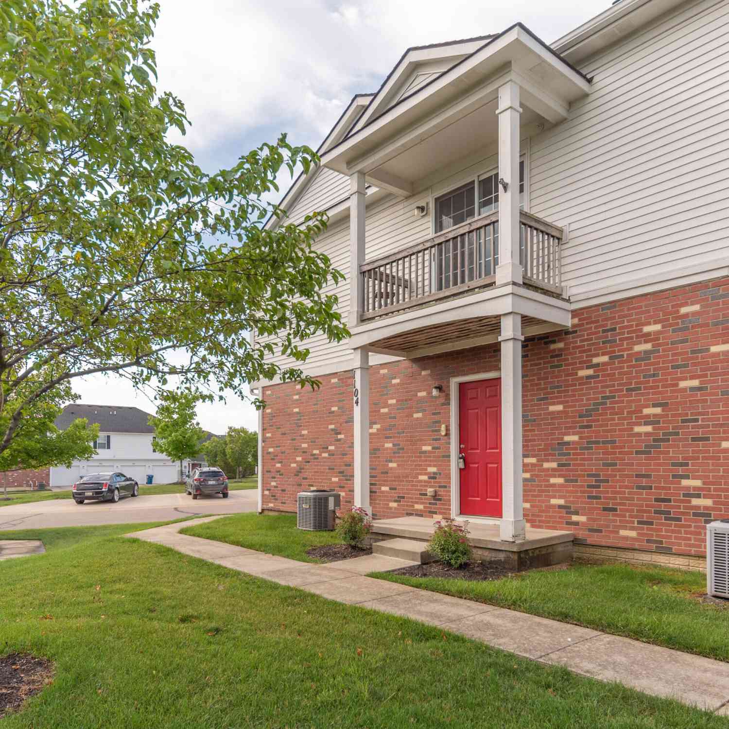 Condo For Sale - 1104 Riversedge Drive<br/> Saline, MI 48176