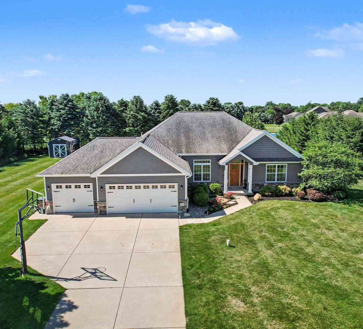 Homes For Sale - 2851 Jasmine Street<br/> Schoolcraft, MI 49087