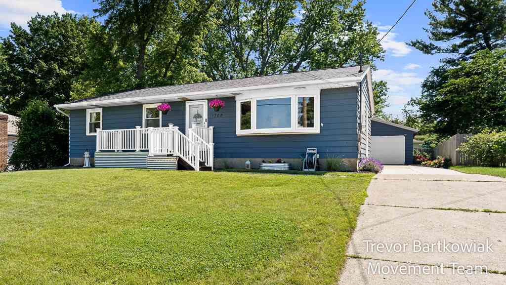 Homes For Sale - 1700 S Hopkins Street<br/> Ottawa County, Grand Haven, MI 49417