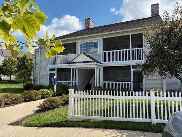 Condo For Rent - 2692 S Knightsbridge Circle<br/> Ann Arbor, MI 48105