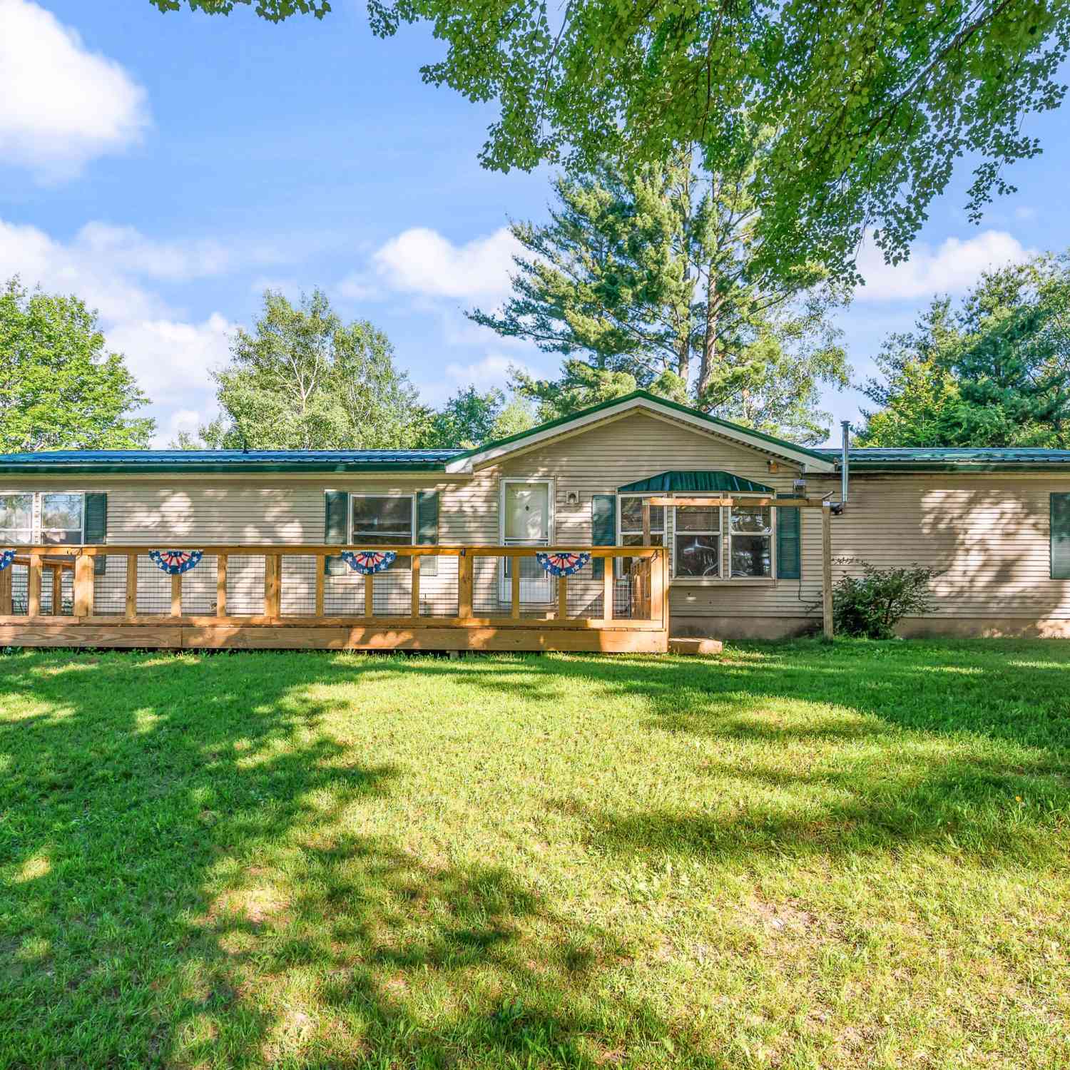 Mobile Home For Sale - 15971 Penesal Road<br/> Osceola County, Leroy, MI 49655