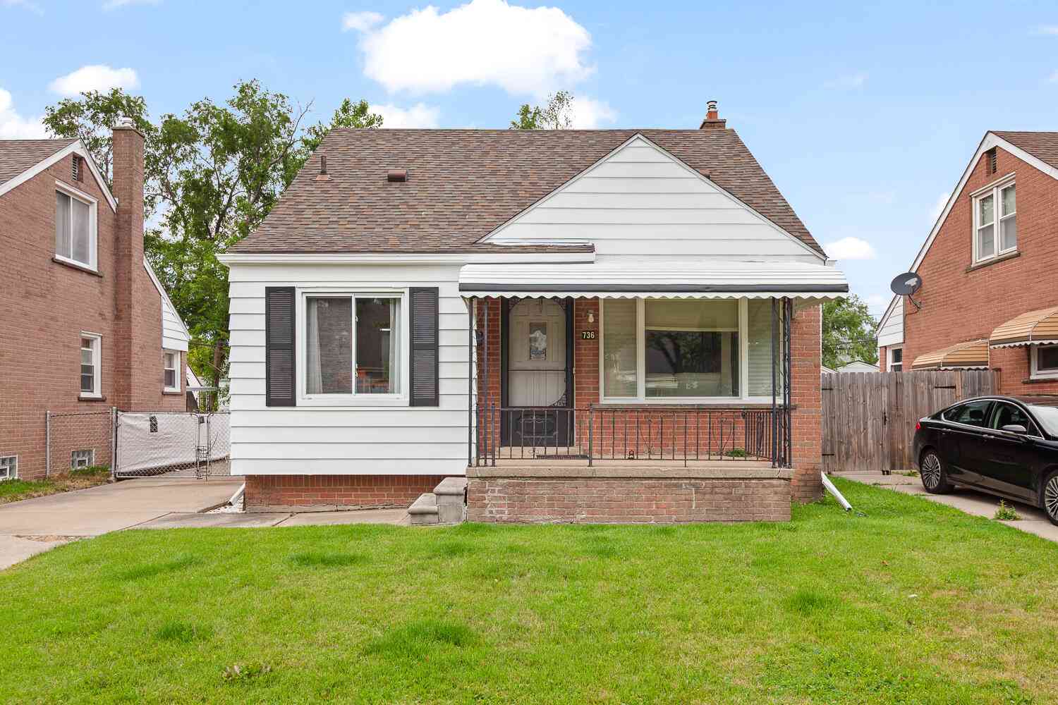 Homes For Sale - 736 Farnham Avenue<br/> Lincoln Park, MI 48146