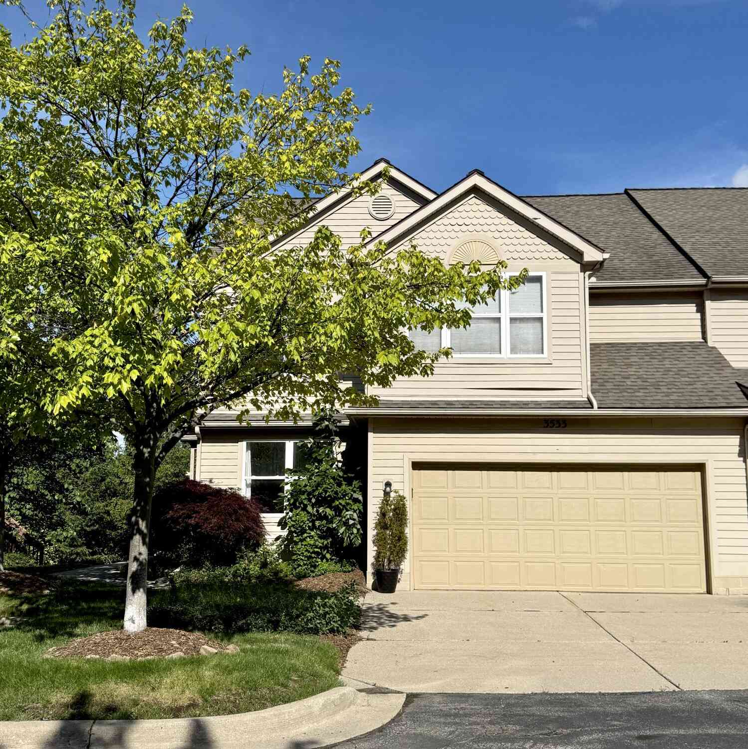 Condo For Sale - 3533 Meadow Grove Trail<br/> Ann Arbor, MI 48108