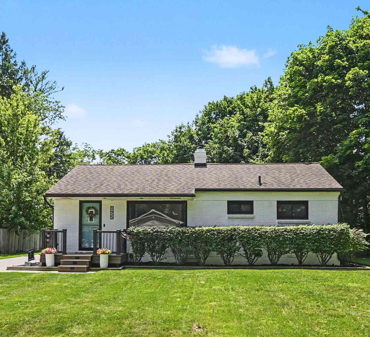 Homes For Sale - 1415 Franklin Street<br/> Ingham County, Haslett, MI 48840