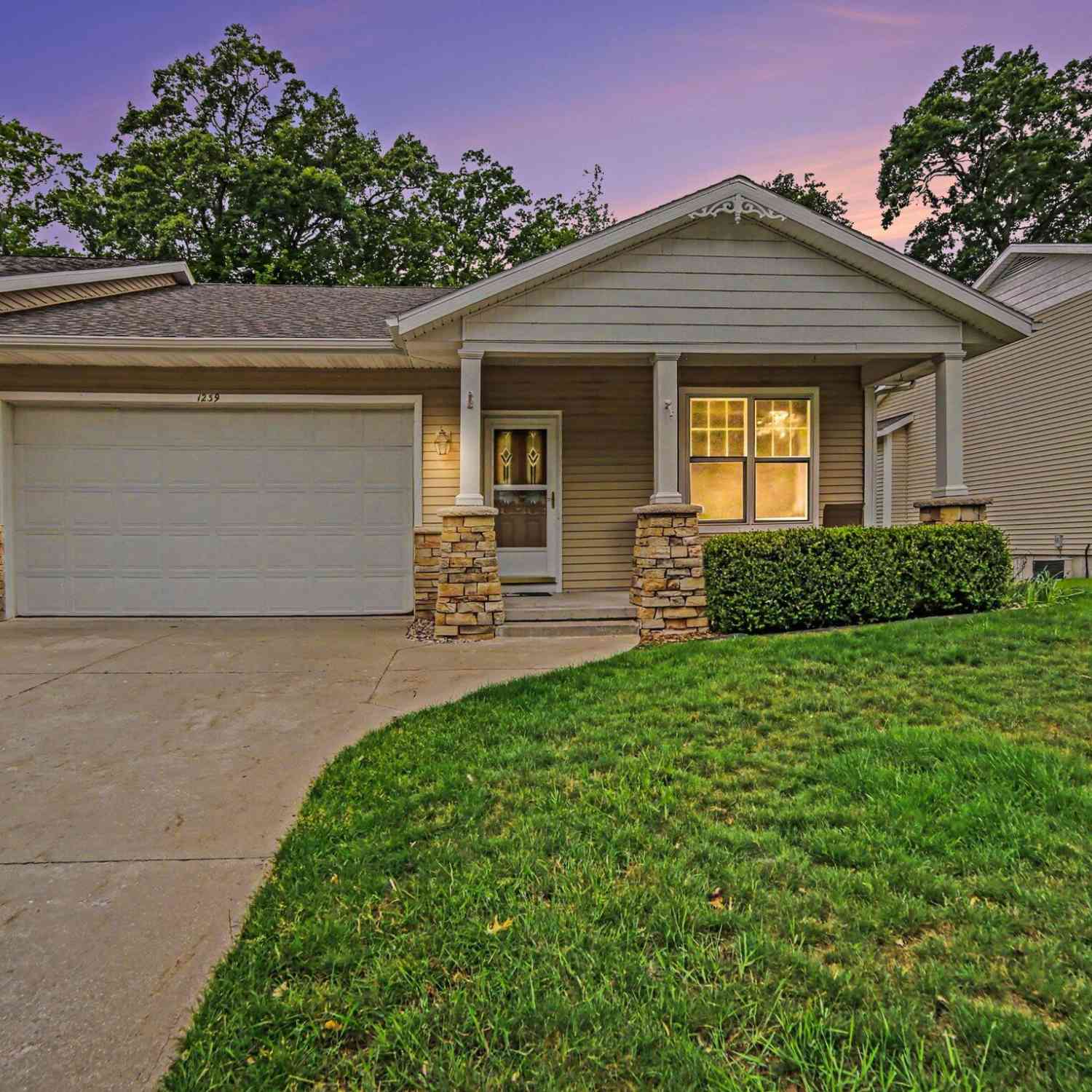 Condo For Sale - 1239 Blue Heron Drive<br/> Ludington, MI 49431