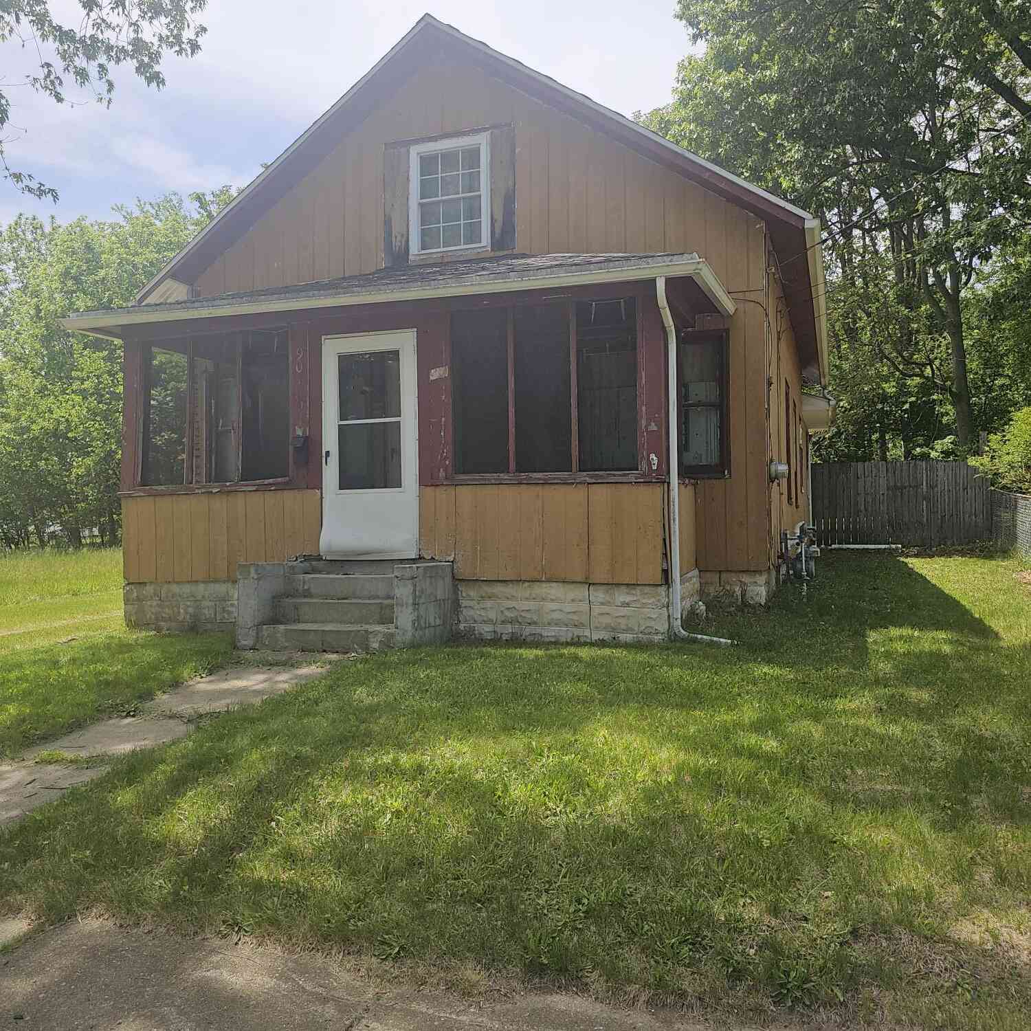 Homes For Sale - 907 N Albion Street<br/> Albion, MI 49224