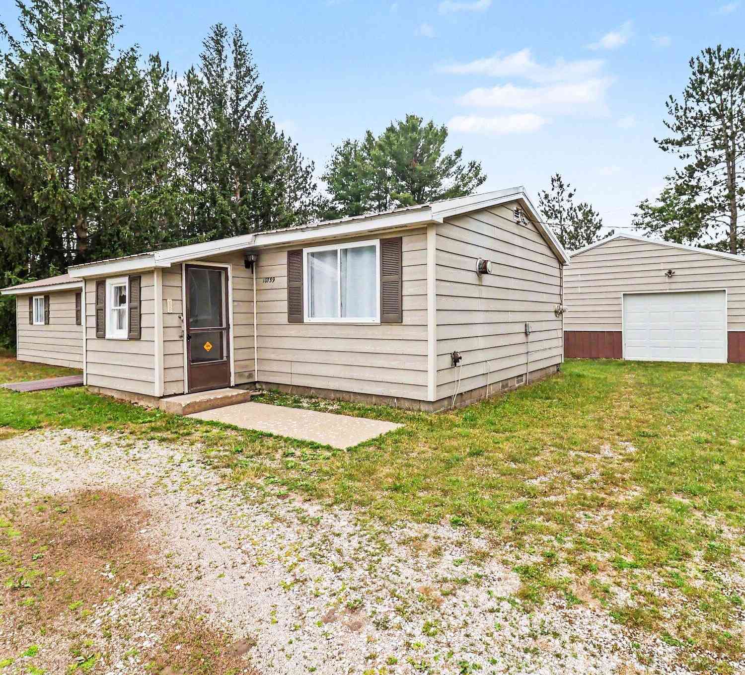 Homes For Sale - 10759 Lasalle Road<br/> Manistee, MI 49660