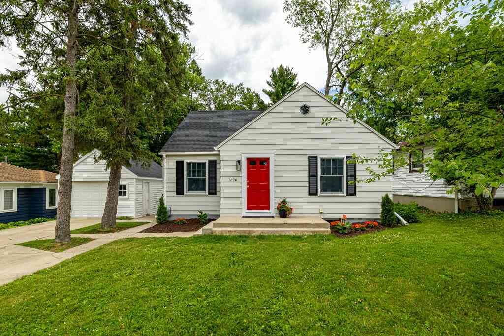 Homes For Sale - 7626 Grand Street<br/> Dexter, MI 48130