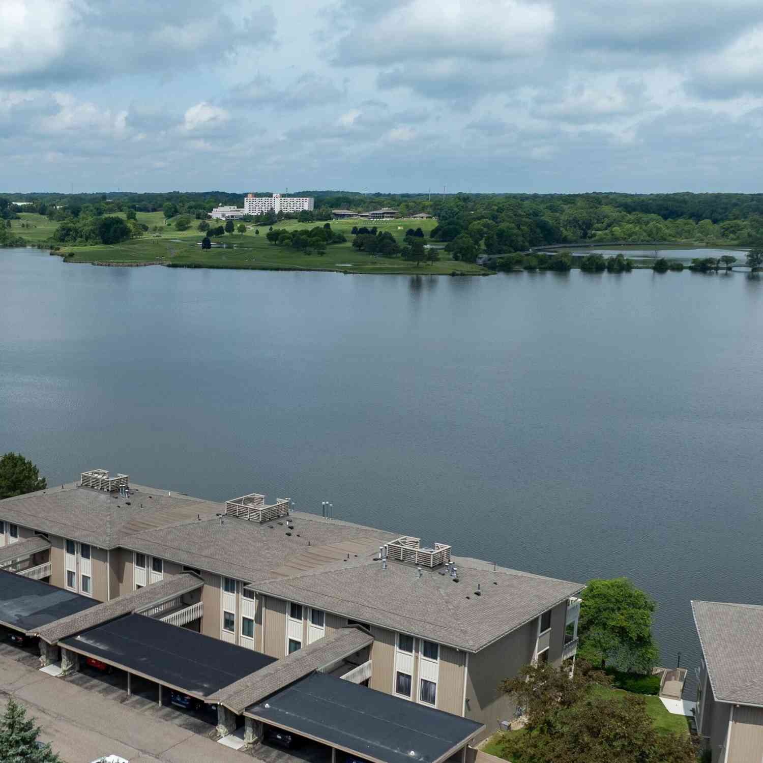 Condo For Sale - 873 Cliffs Drive #105<br/> Ypsilanti, MI 48198