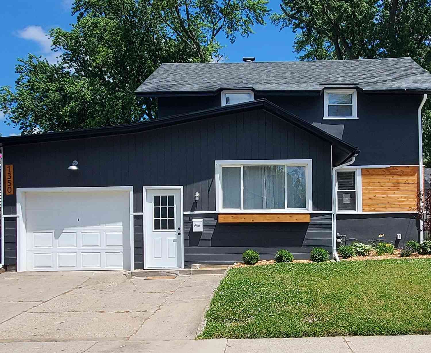 Homes For Sale - 1350 Buffalo Avenue<br/> Grand Rapids, MI 49505