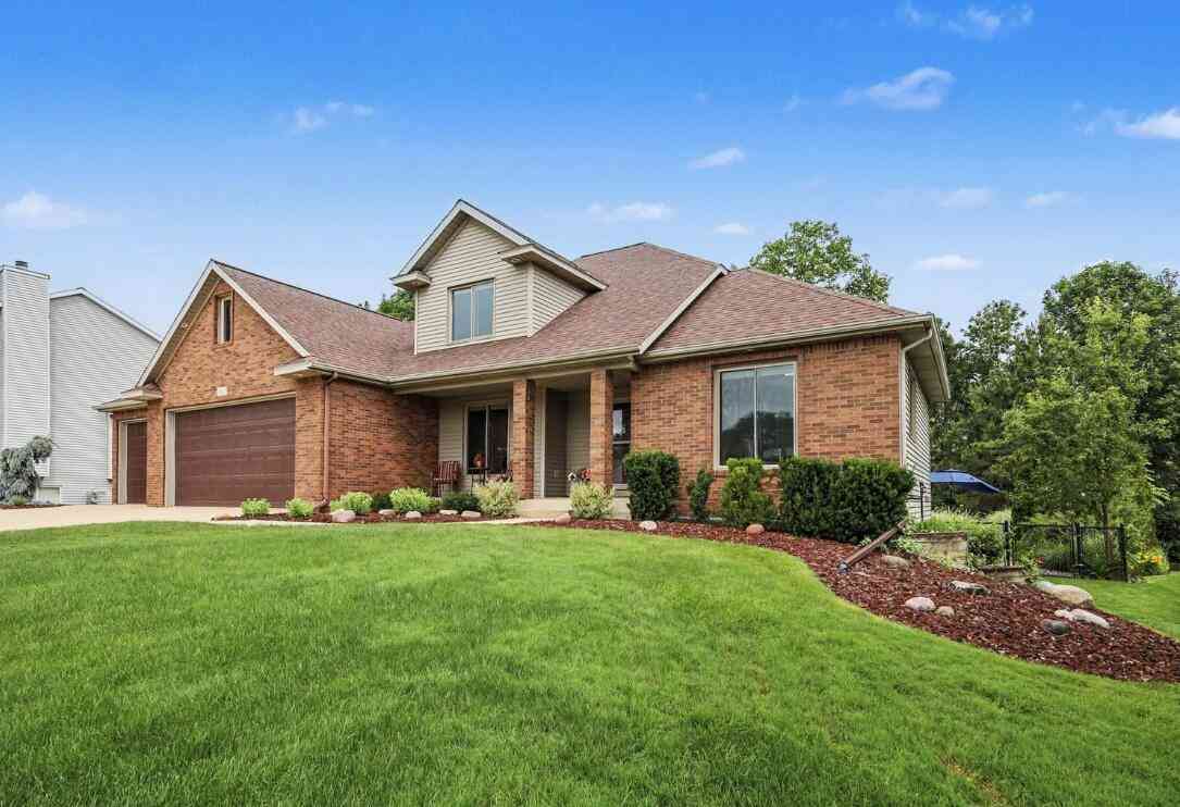 Homes For Sale - 3035 View Point Street<br/> Ottawa County, Jenison, MI 49428