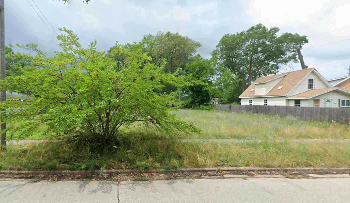 Vacant Land For Sale - 2021 Elwood Street<br/> Muskegon, MI 49444